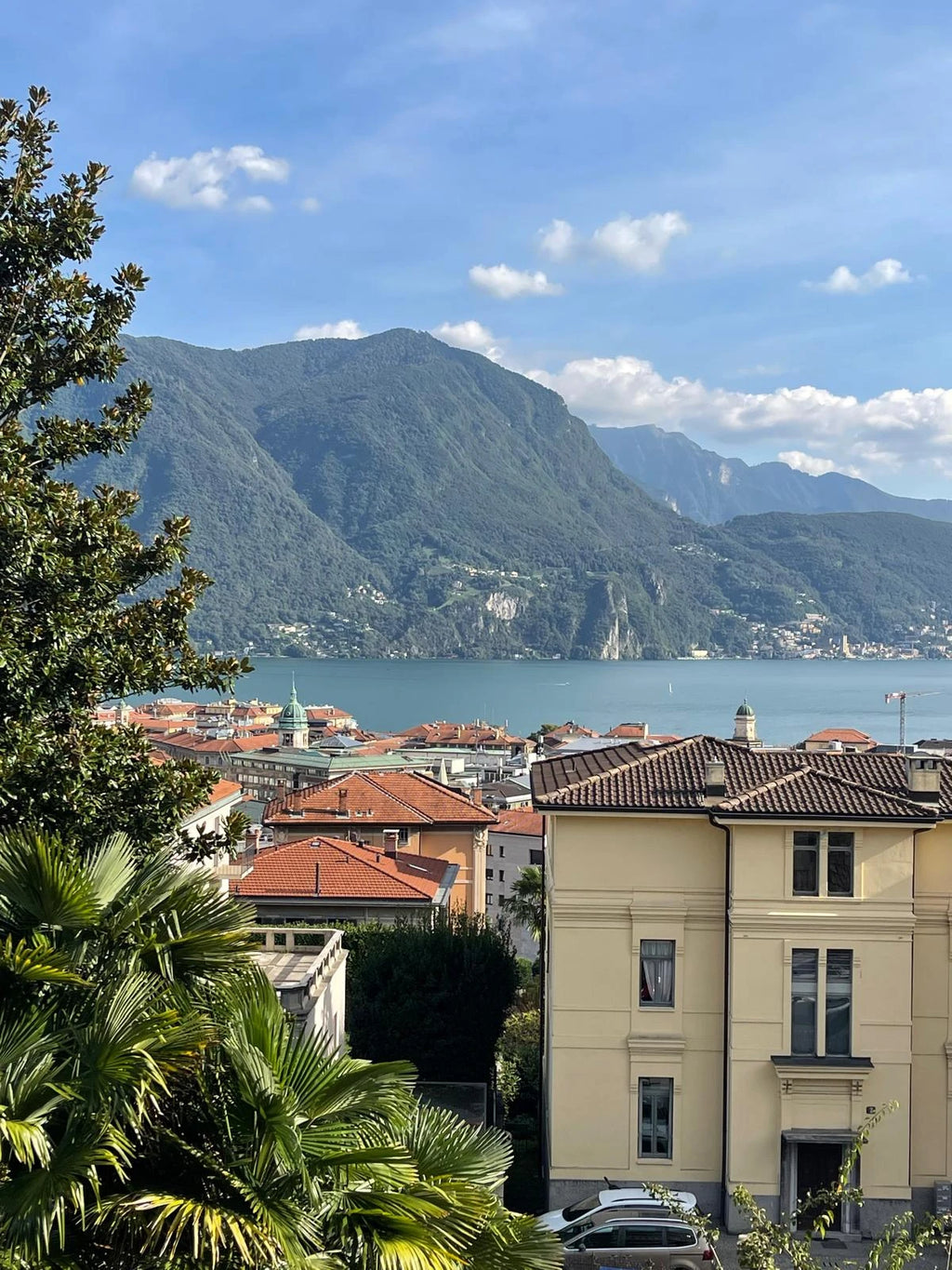 Luminoso 4.5 locali con balcone a ampia vista in zona centrale